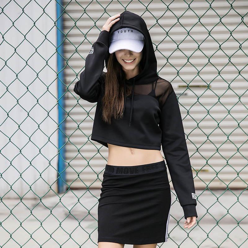 ao-khoac-hoodie-nu-co-day-keo-croptop